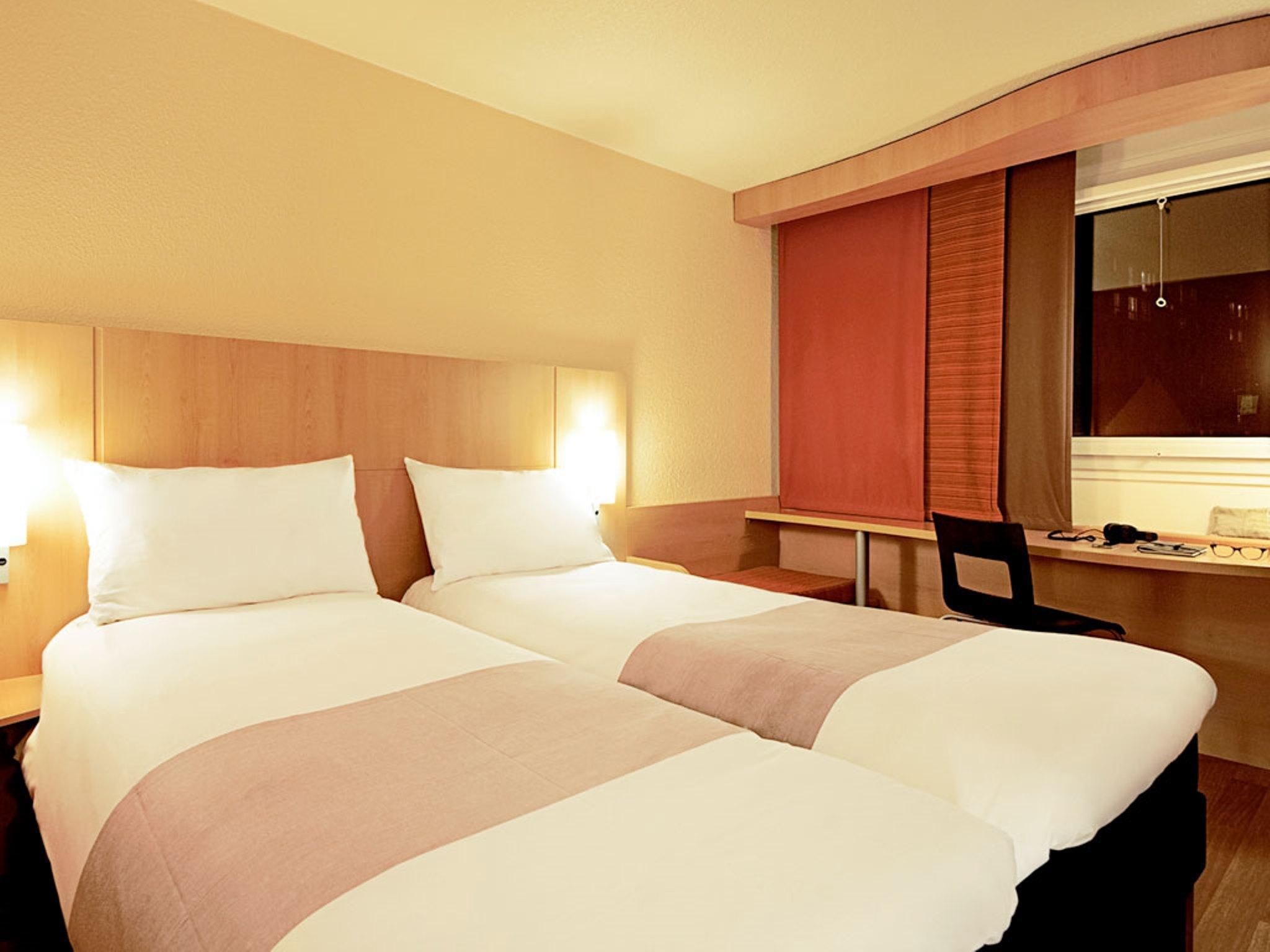 Ibis London Barking Hotel Barking  Ngoại thất bức ảnh