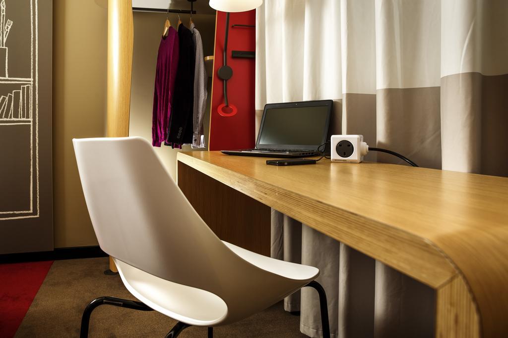 Ibis London Barking Hotel Barking  Ngoại thất bức ảnh