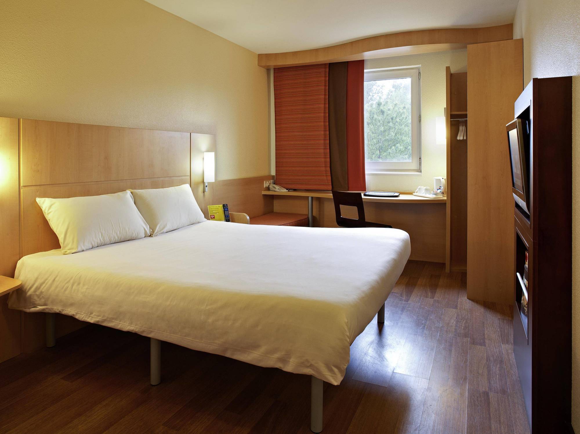 Ibis London Barking Hotel Barking  Ngoại thất bức ảnh