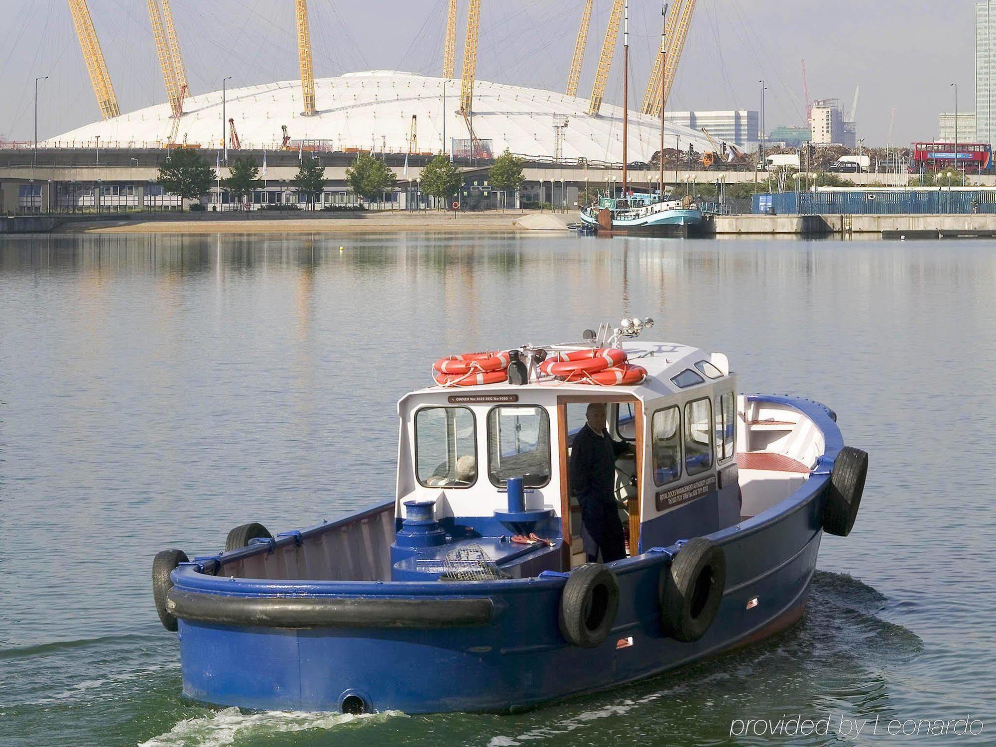 Ibis London Barking Hotel Barking  Ngoại thất bức ảnh